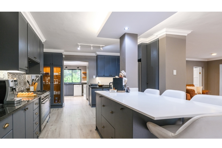 4 Bedroom Property for Sale in Heatherlands Western Cape